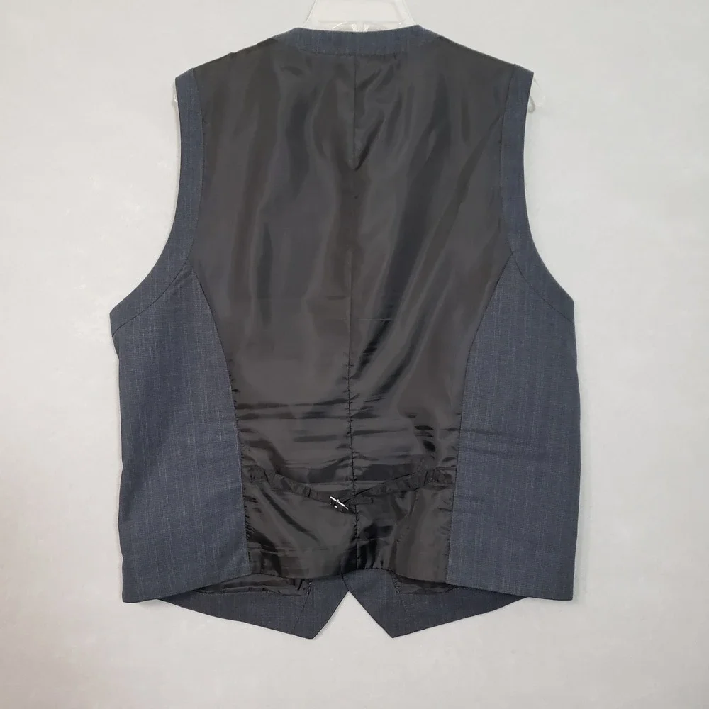 Kenneth Cole New York measurements pit